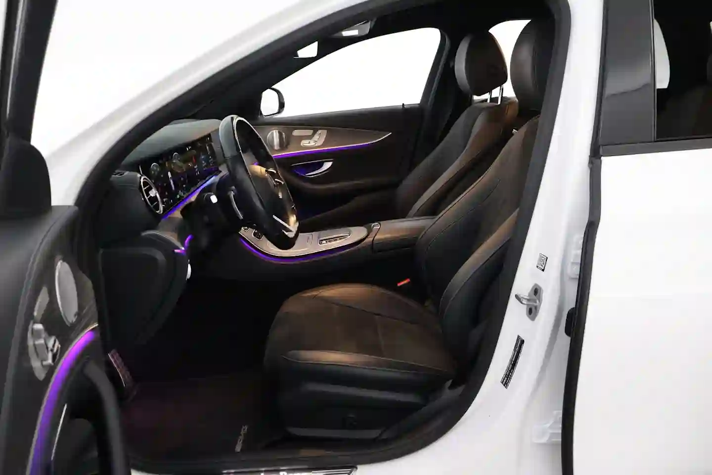 Car Image - xErIt2FKQq66TVIhLwFvK