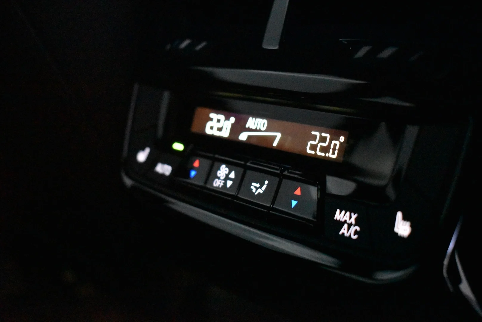 Car Image - 7uiWzLOeFsfXRGRPJAyndb