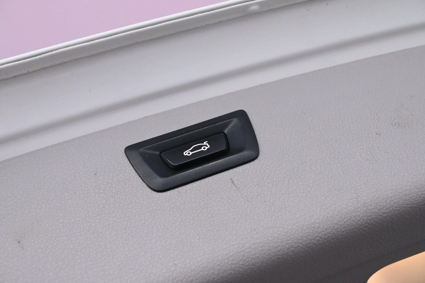 Car Image - tOxEis1w81TwUUeUOVkh5