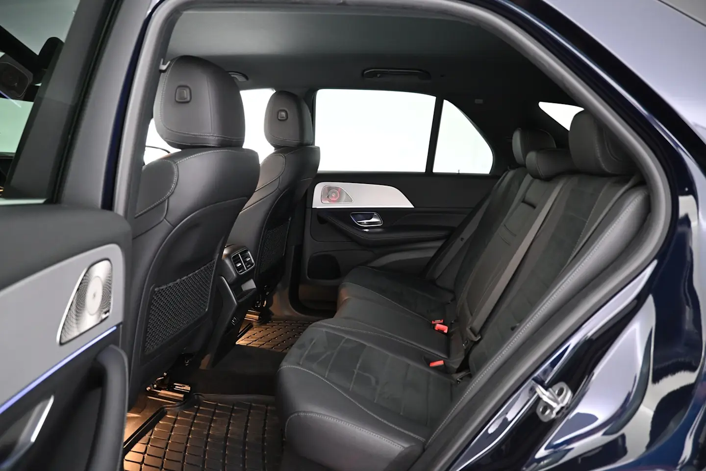 Car Image - 1sX3gko0gY3sIeLx3uAjLo