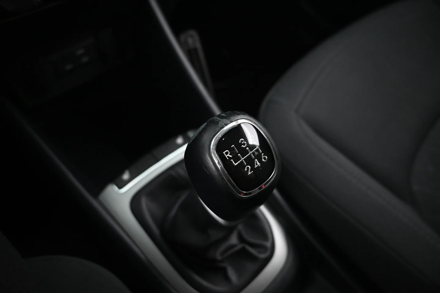 Car Image - 4Y4tz2SOYvpXJdzBQrNOXi