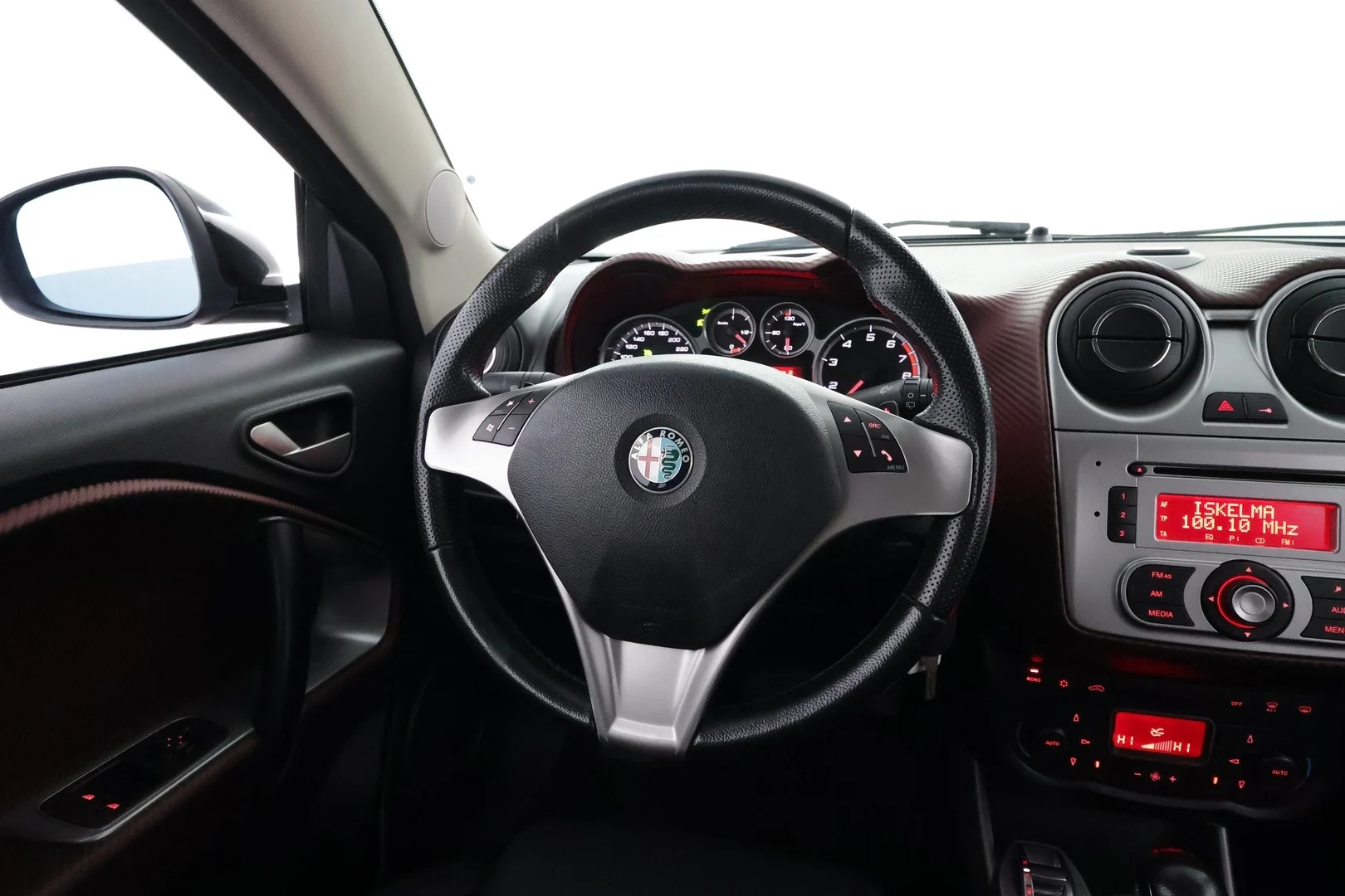 Car Image - 48kqMDcM0lTzXrXPMv5Nf2