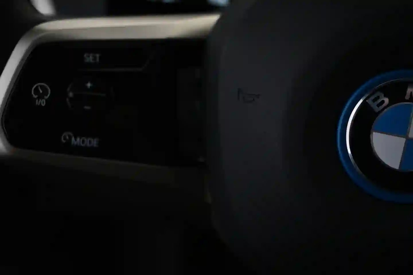 Car Image - 6KGvjyUJIPwCg8erPRx2hh