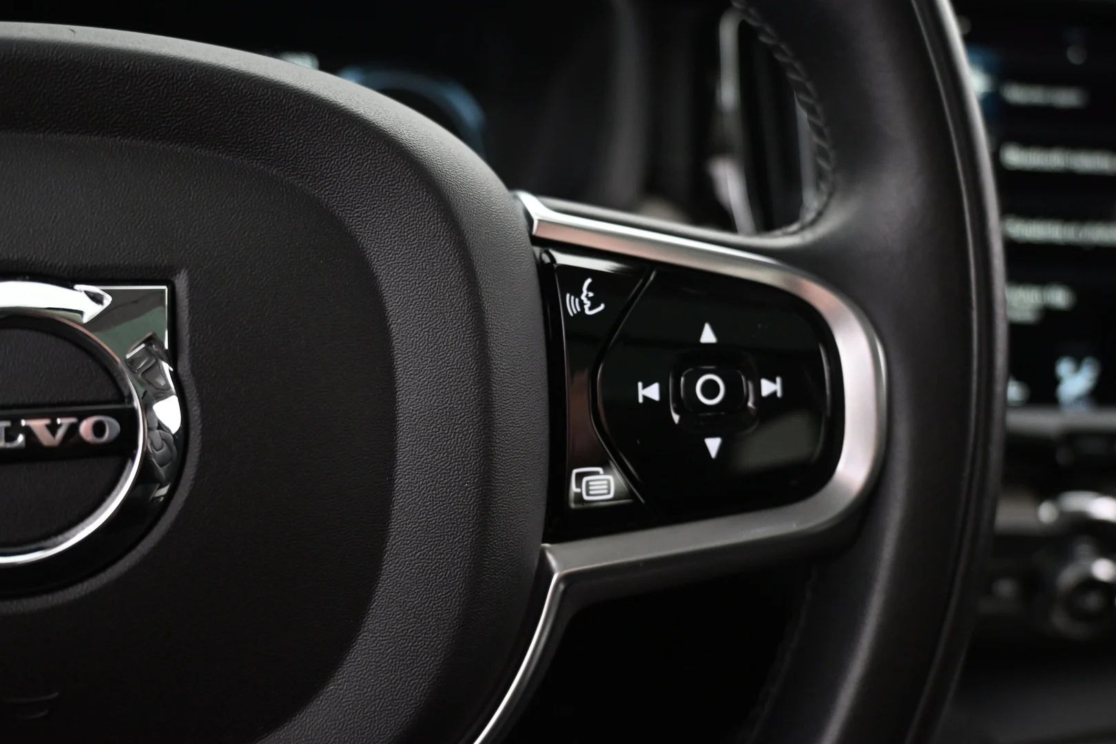 Car Image - LLAOYxD90prPZ24cgEeWR