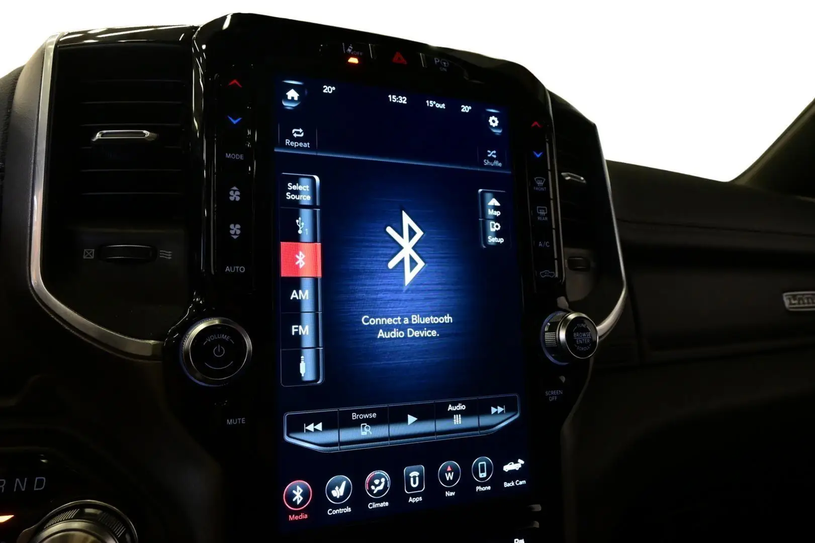 Car Image - 2oEDmYI3U4z6N8g3znNxXC