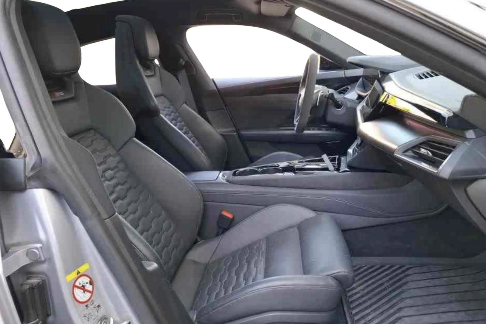 Car Image - 7ryy882u5gsVx1upcWSujA