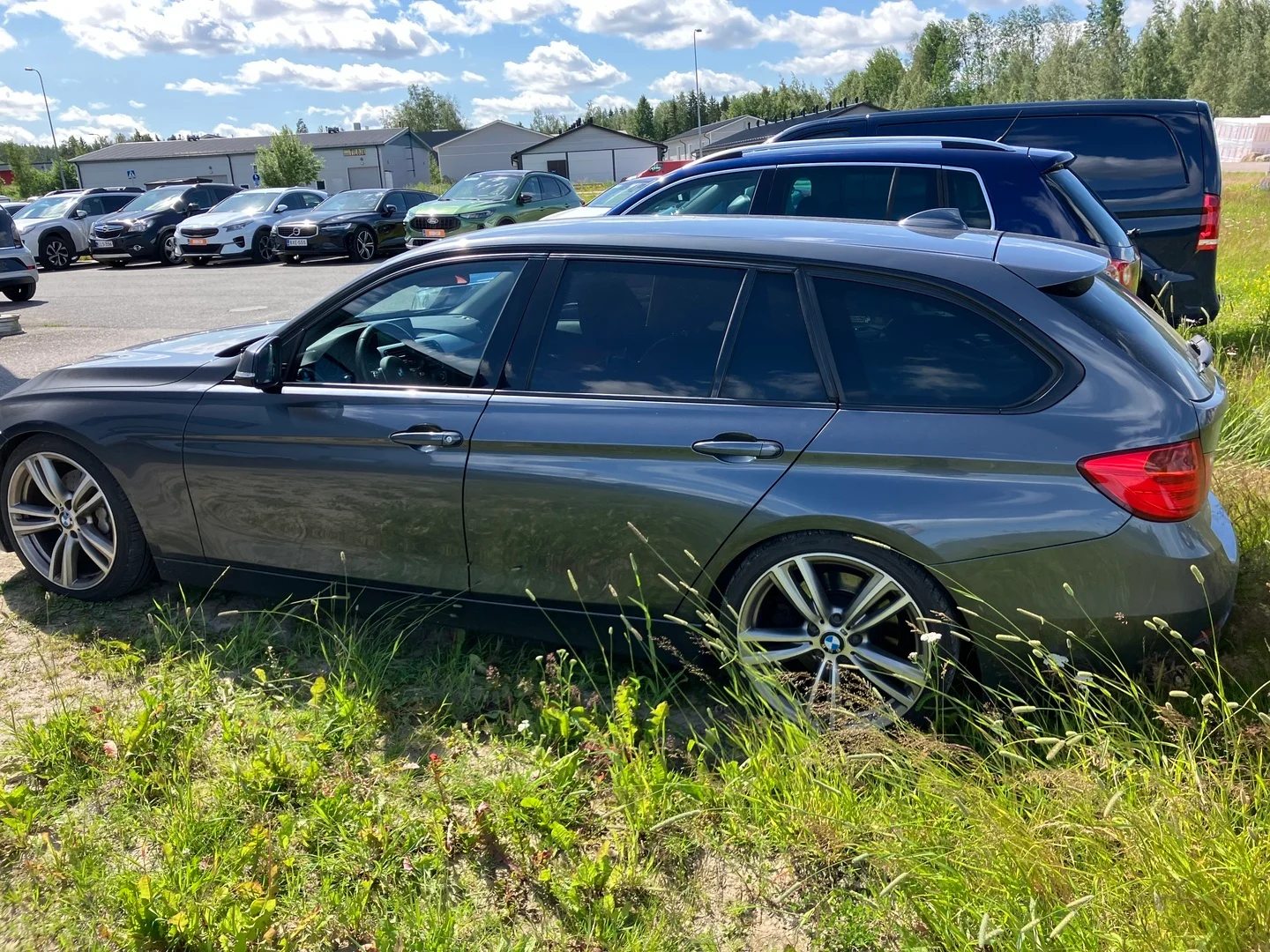 Car Image - 3W4ifunfqhpShpaSFHD0LL