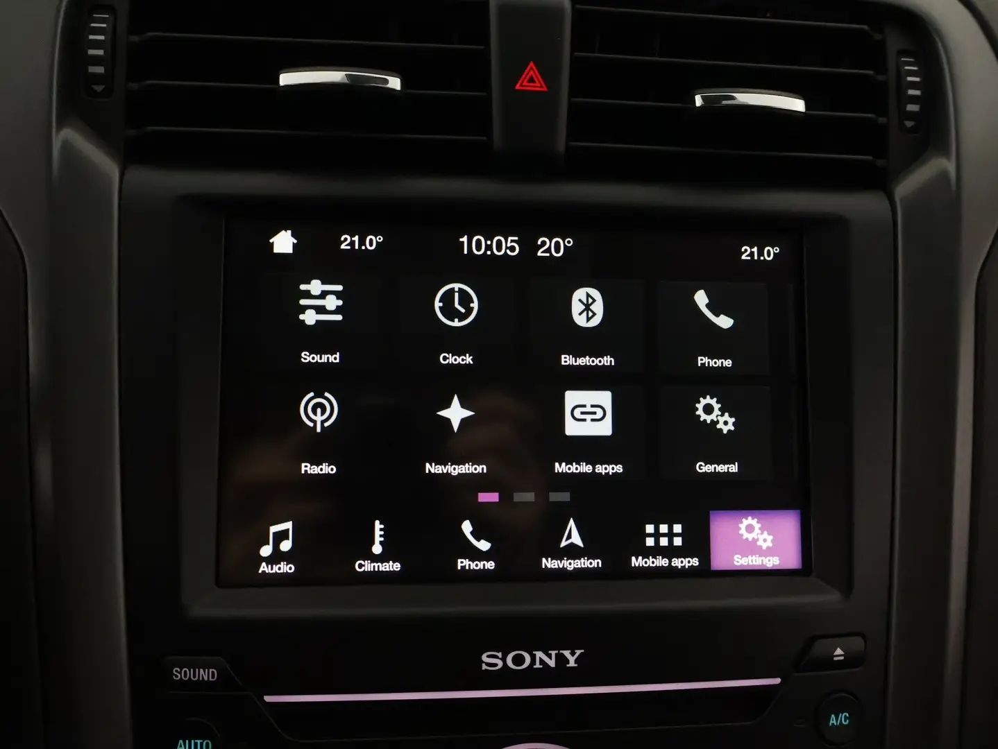 Car Image - 3v67daoaEbAz8VbwnudmME