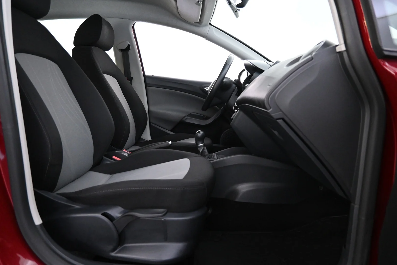 Car Image - 1amDRuJmDUFkuyaj3mnj9f