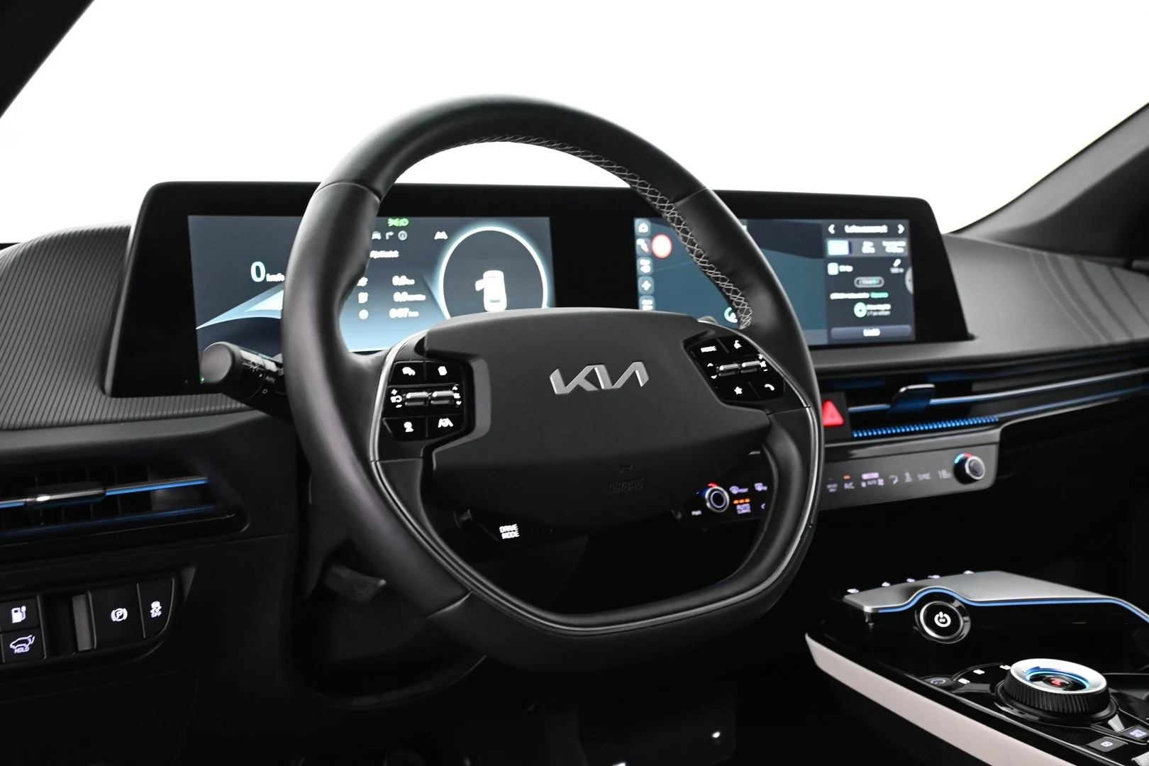 Car Image - 4LM7xIcvYnWynEB8XFiXyM