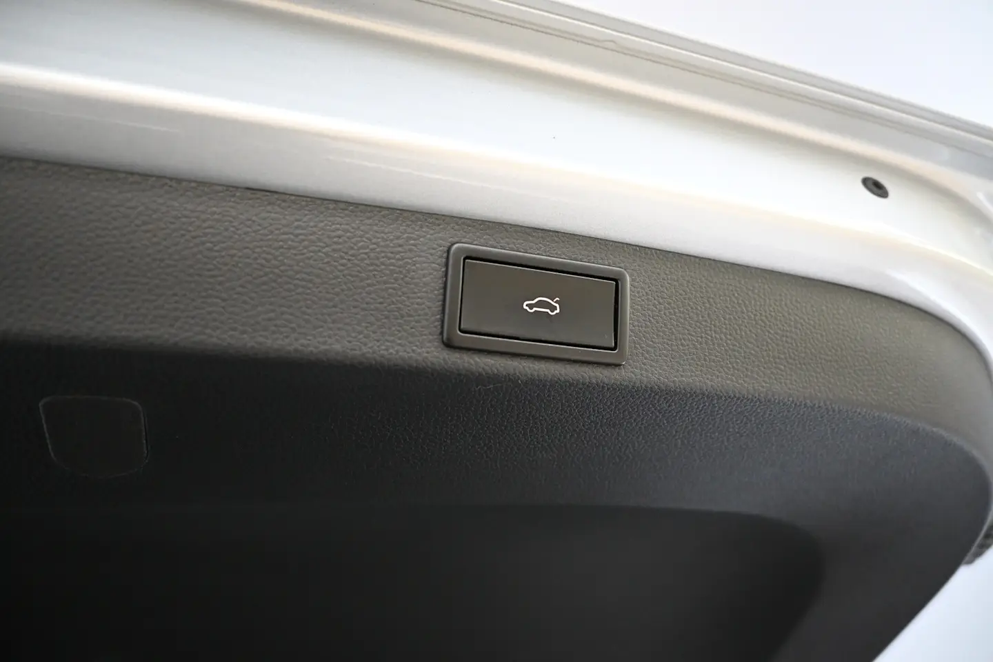 Car Image - 6Wo2fU2hyyGEo6cWGqBxQE
