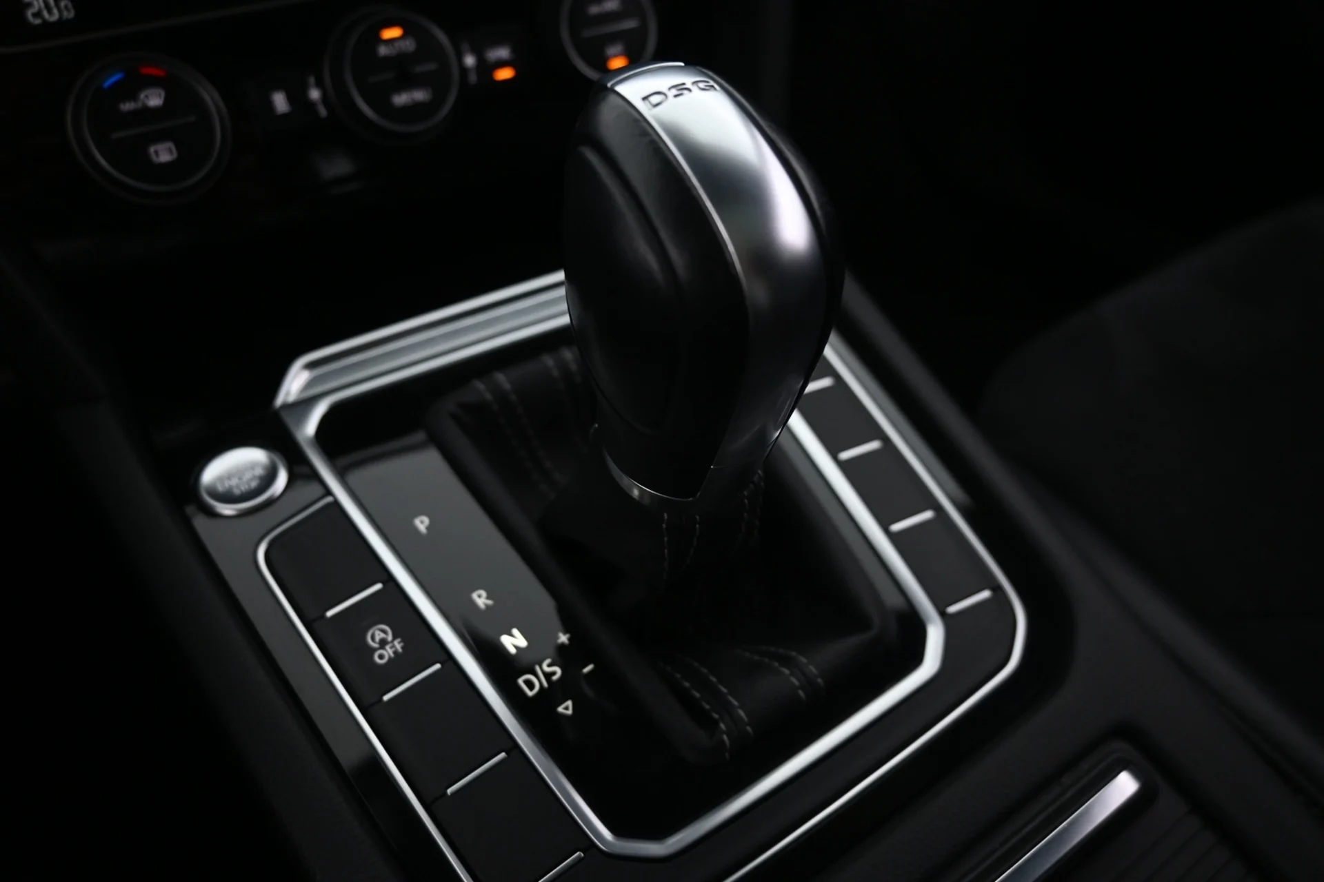 Car Image - 2O4giZZMXZFuMQ8SYxlI6s