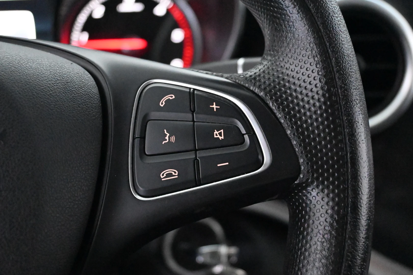 Car Image - 4NZSckPcXHchh2amfpLkb4
