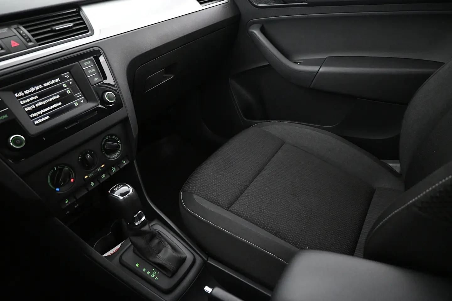 Car Image - 1D34ZAAwjsxXdBbAvON86x