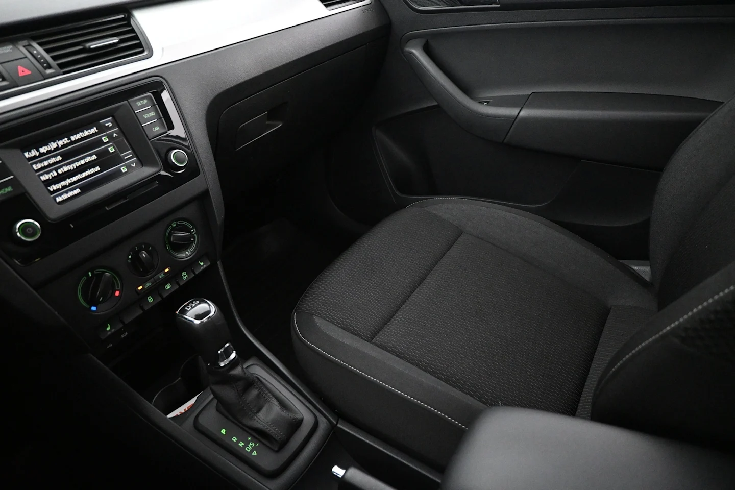 Car Image - 1D34ZAAwjsxXdBbAvON86x