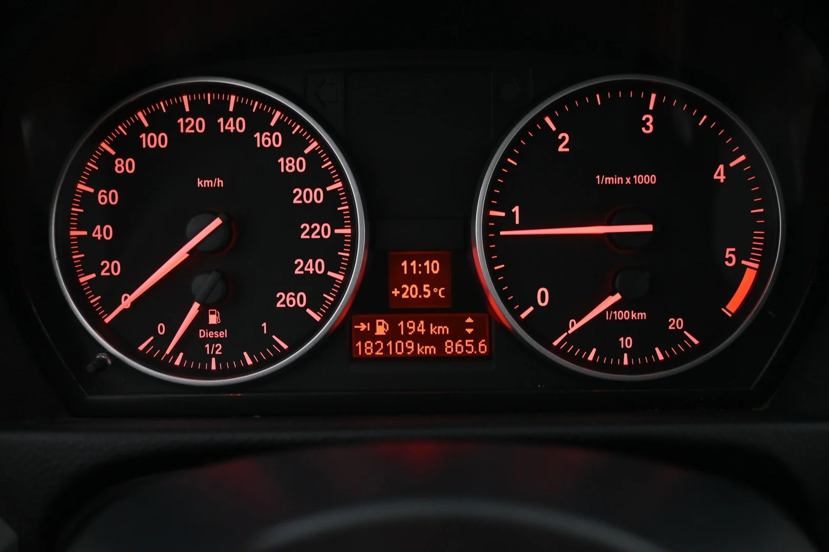 Car Image - 3UEfoYdWyOURCXt7jAP3DU