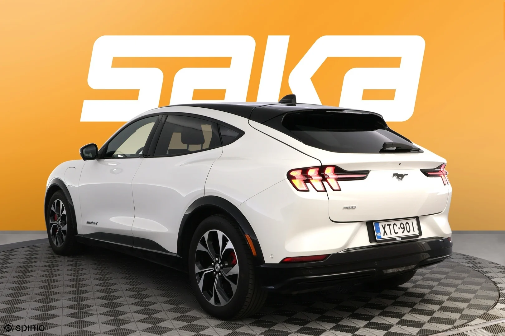 Car Image - 2I2tR4ryqL9iLbxJT3yv1j