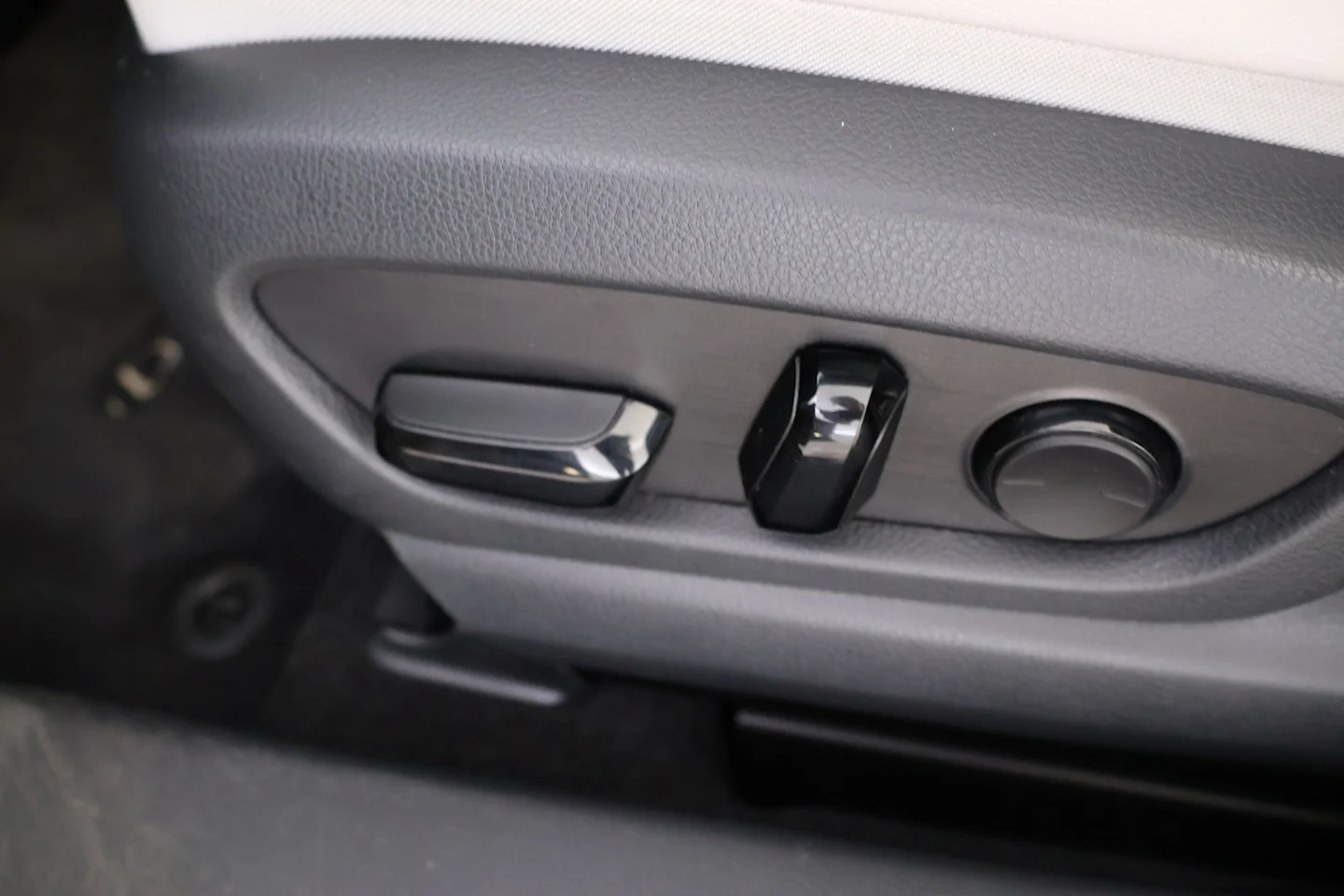 Car Image - 5W3fYYVt907P4hv1aem1RE
