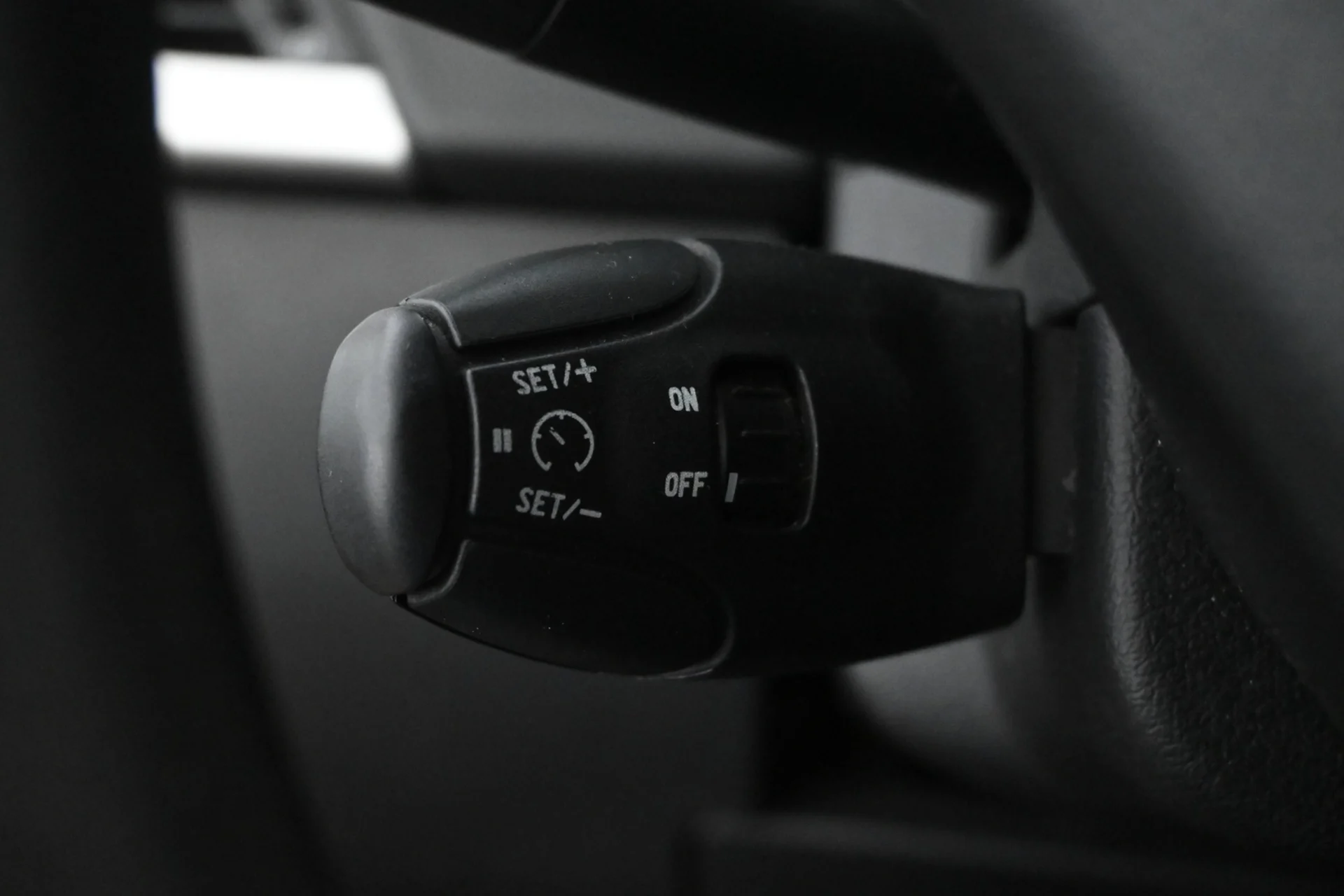 Car Image - 4OjZmku086zZ9V88CRfGC0