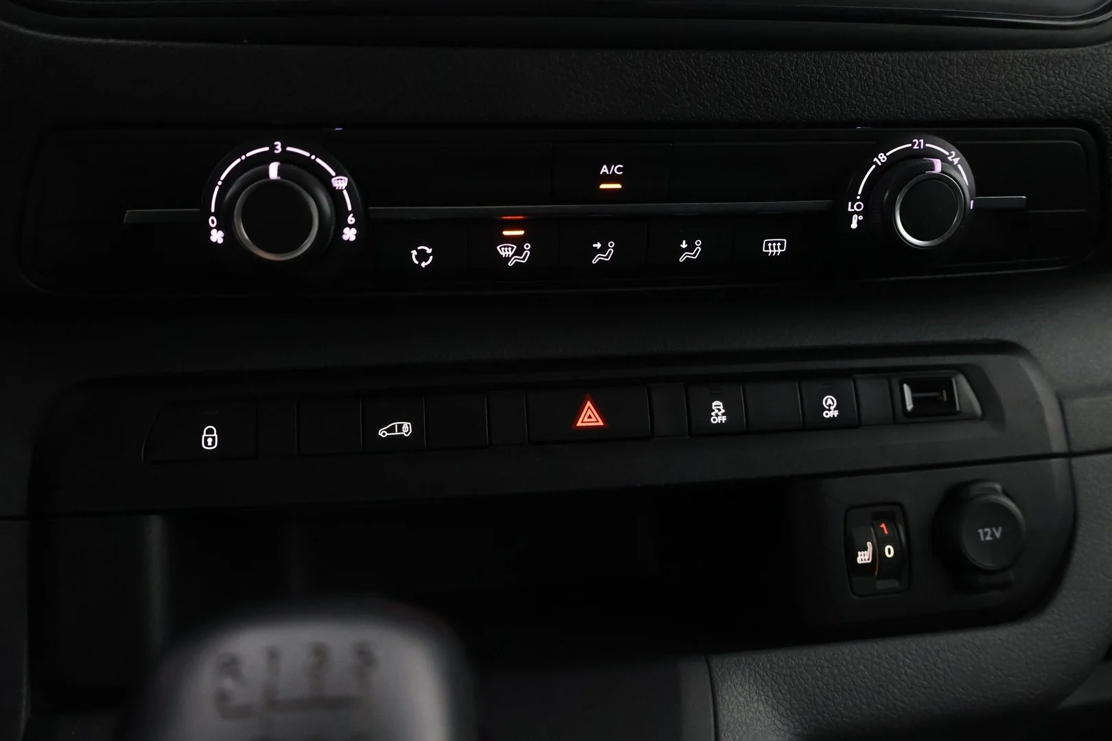 Car Image - 3nlJsUgZAf2cWRYKMyTWto