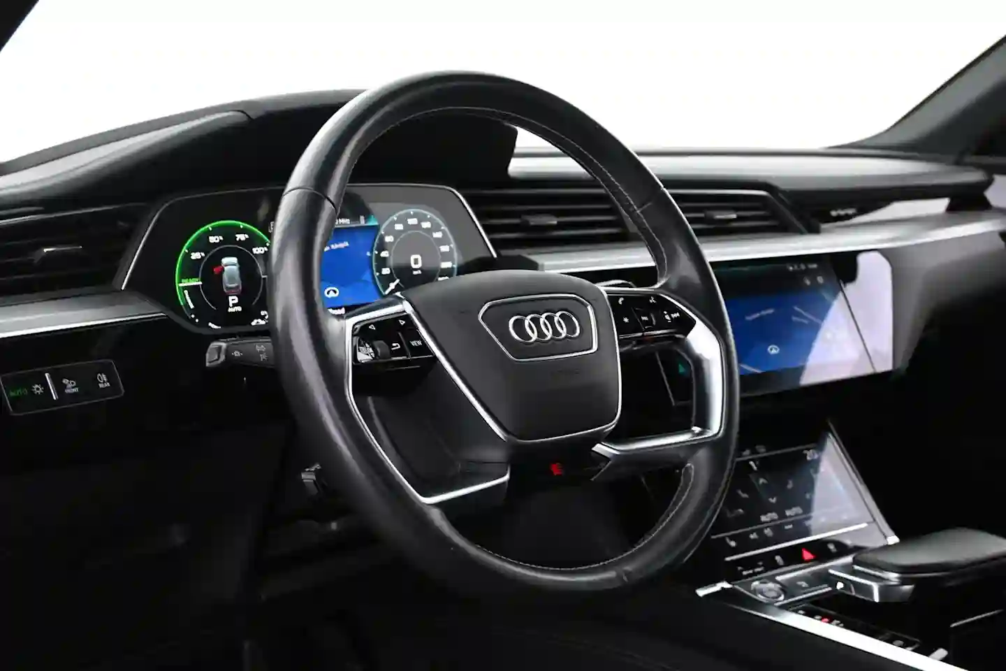 Car Image - 1DVlsTHozufysu1vHwMZIL