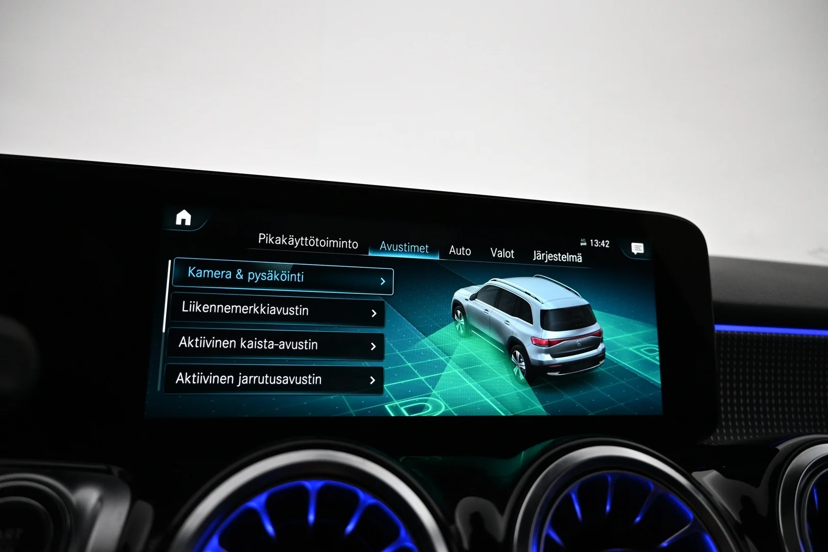 Car Image - 1iQSBJdYqNih1xdcP6XMuL