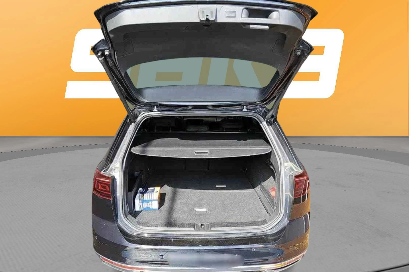 Car Image - 5Q6y6YFUBwxEVznEvYuAE0