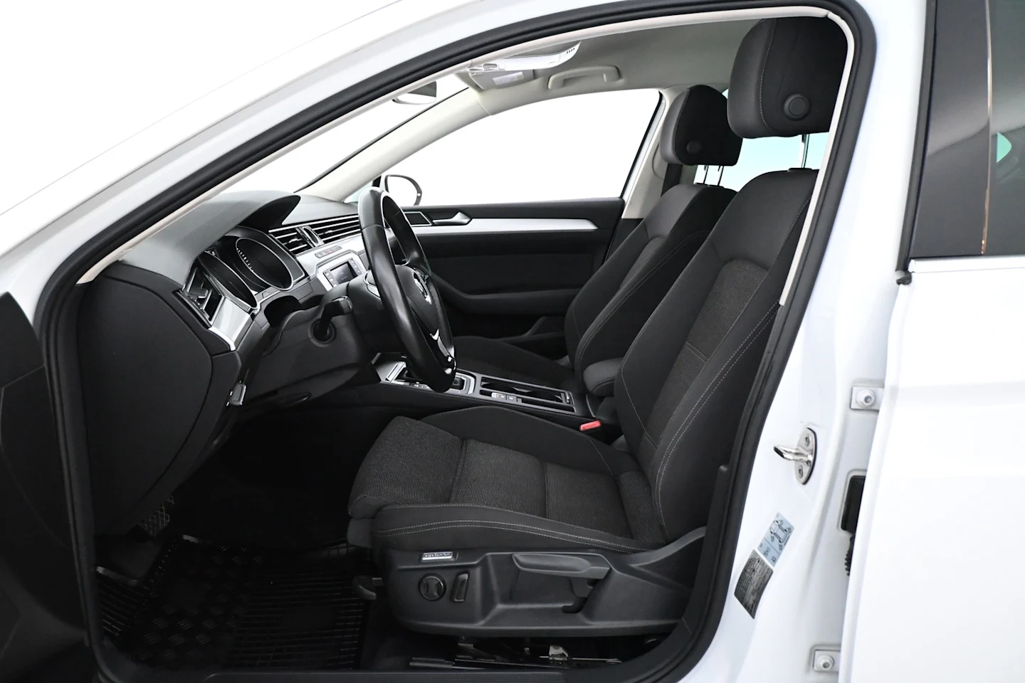 Car Image - 1fSmpqHeoIpLdqpKE7DISp
