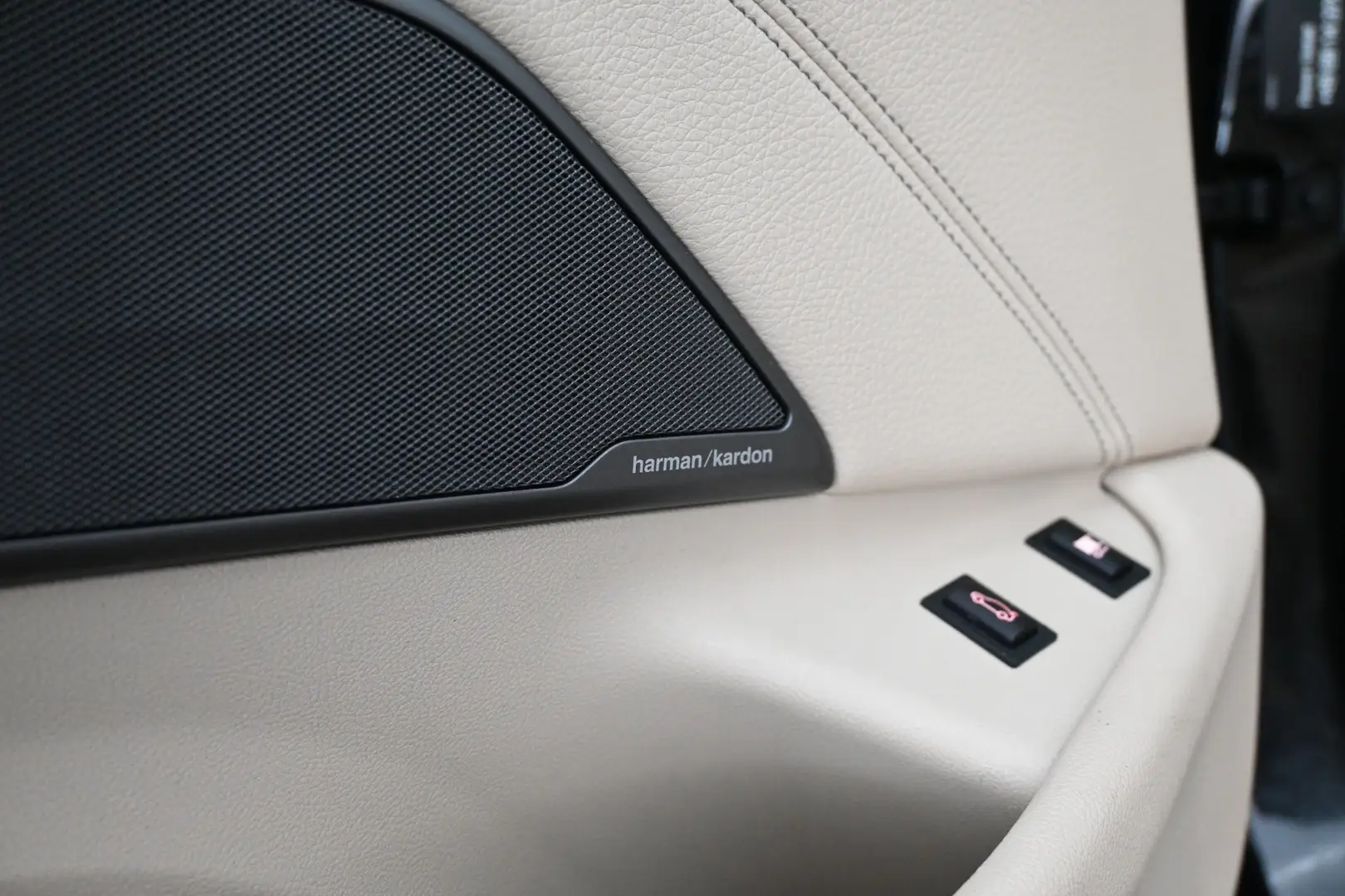 Car Image - 52GRVCMTVeOTKt0kbRrc5x