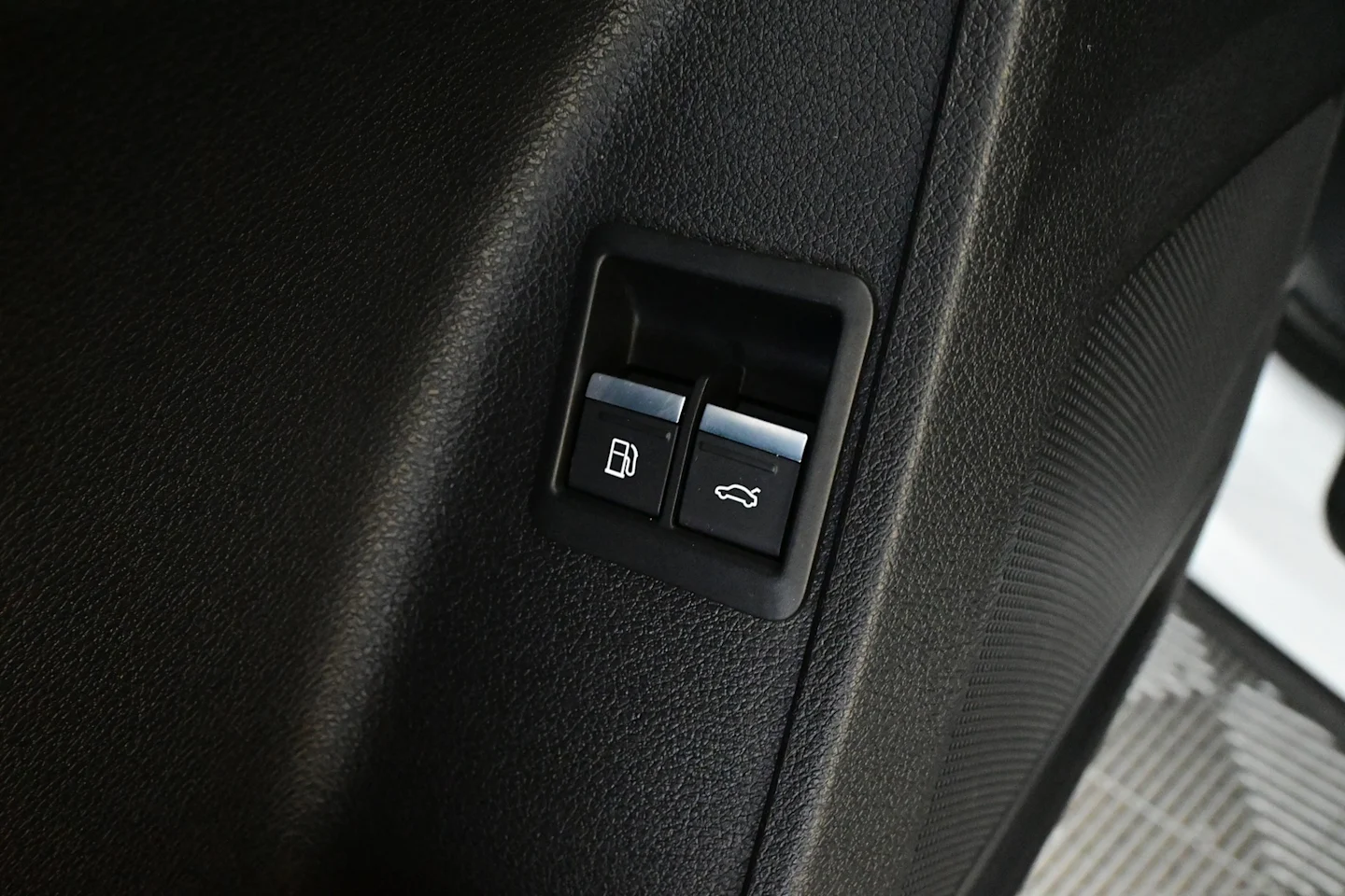 Car Image - vQfdmHOOoWVQu9jTRuYkd