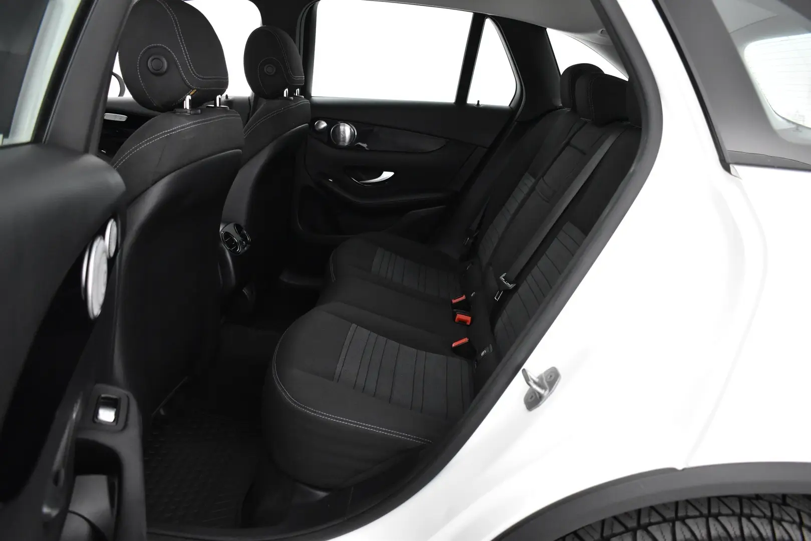 Car Image - 7pOHtxVqaz1Y5jkVuSrFdQ