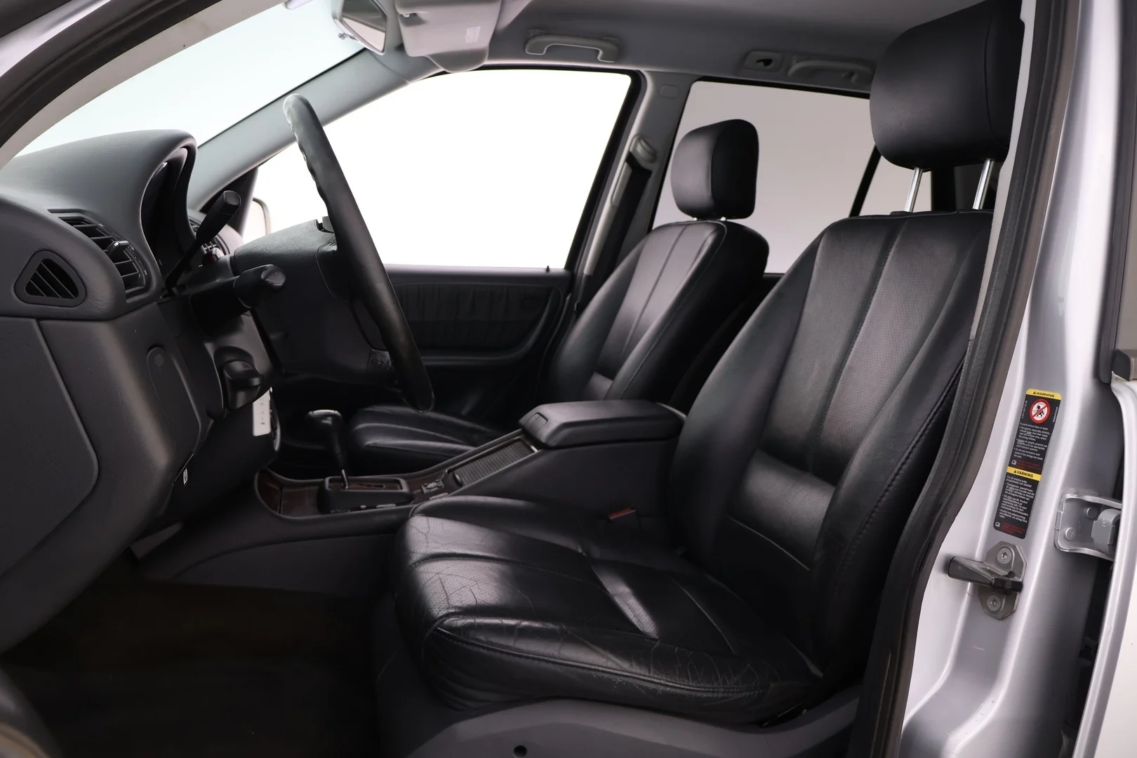 Car Image - 2qwSg4I0SisPDSY3LNTO57
