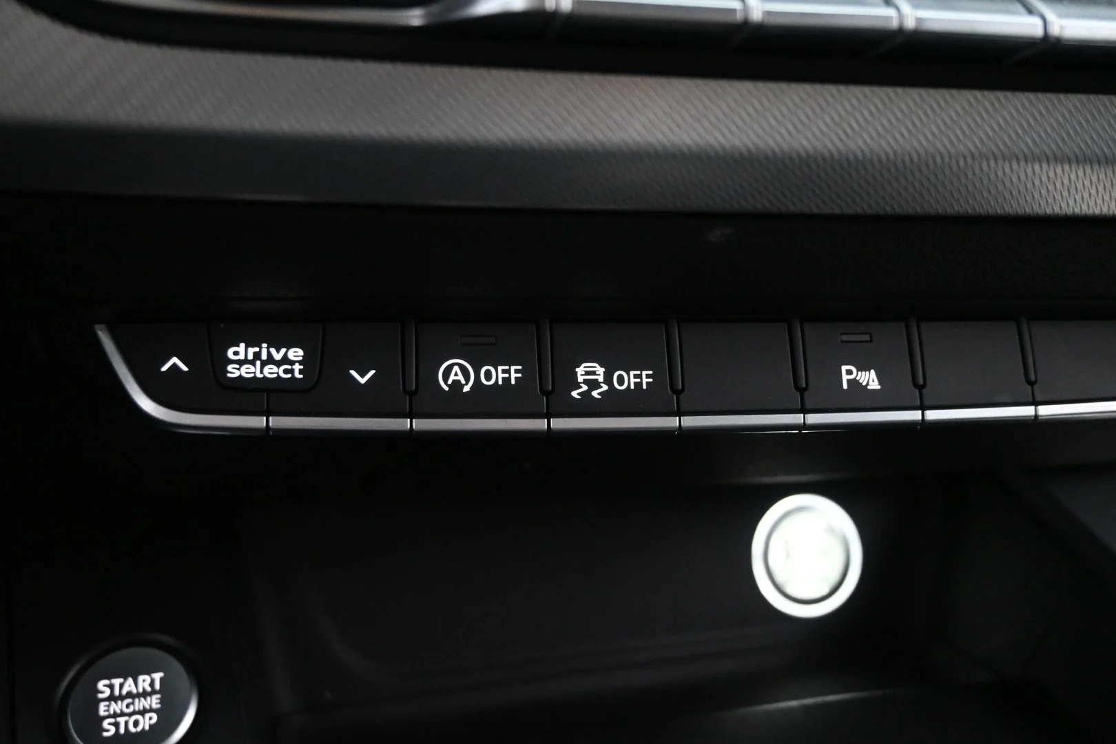 Car Image - 6gKdYzYB8lwx4qjYQUFcQb