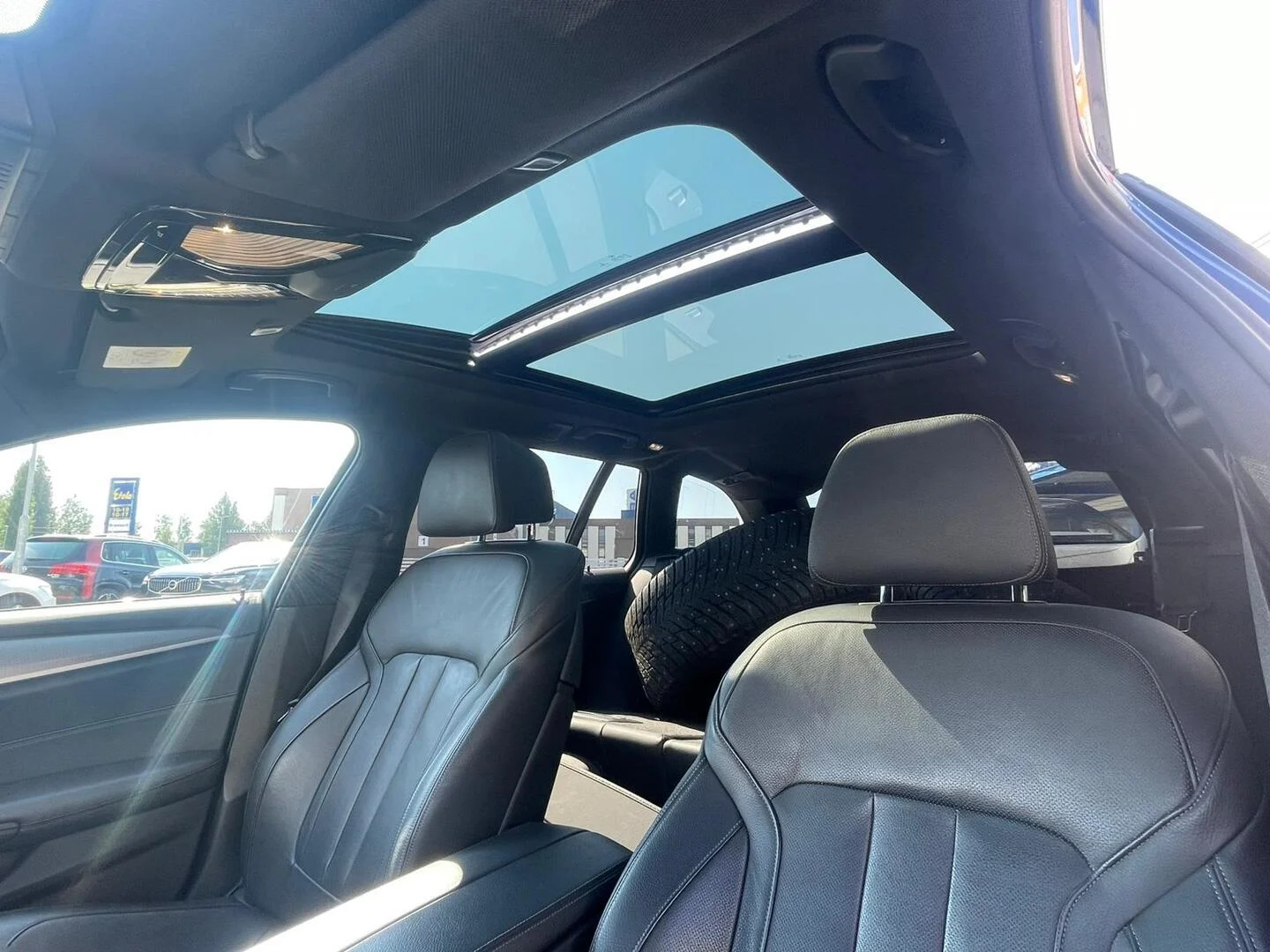 Car Image - an2voZWe11tosbg275H3u