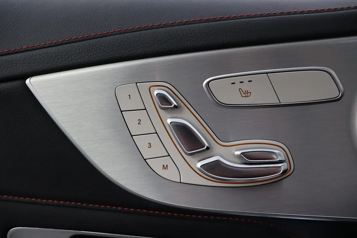 Car Image - 6eja12decv31KjyZ8eZx1G