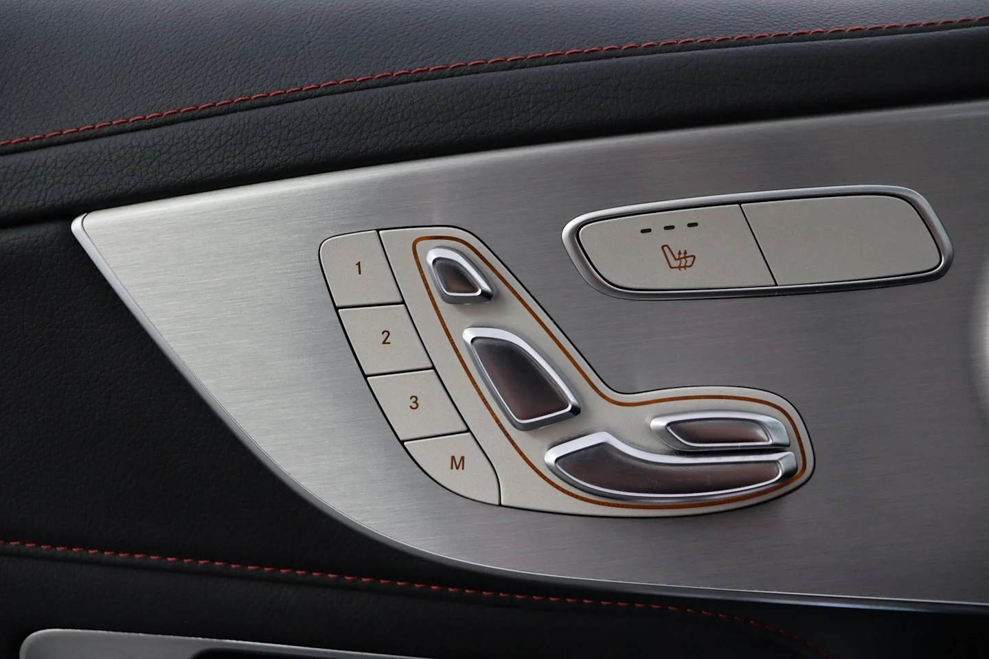 Car Image - 6eja12decv31KjyZ8eZx1G