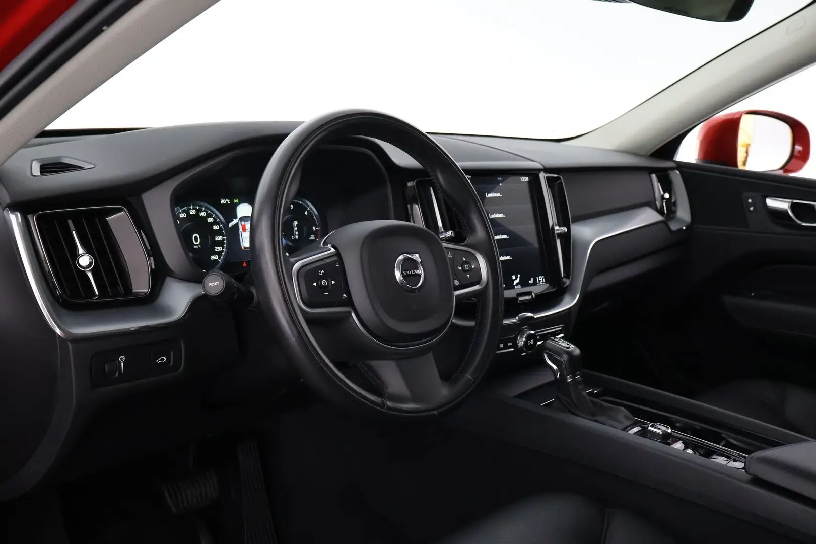Car Image - 2xGwmoY44bnembLtY1G11a