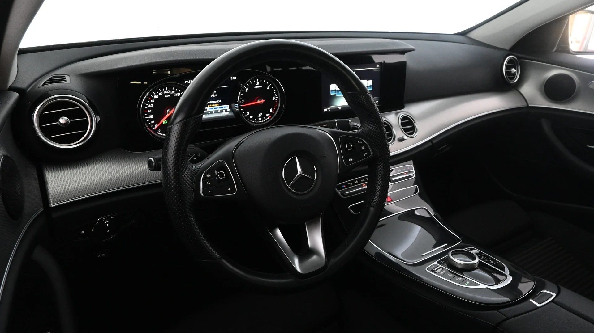 Car Image - 3HFYaKsks86DrRXM4Jztm8