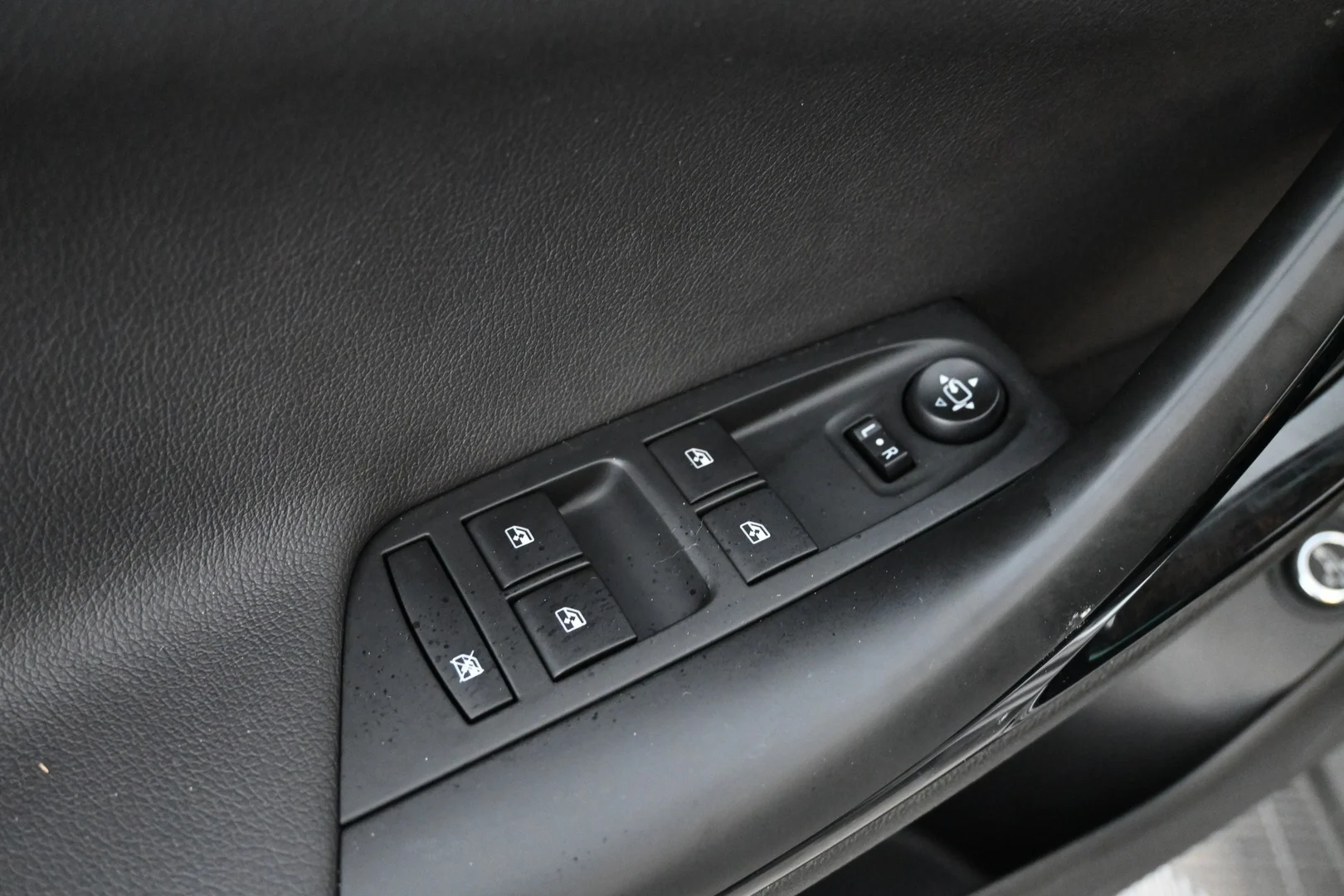 Car Image - 4xztEDkDkbkd2HqHJqp3tU