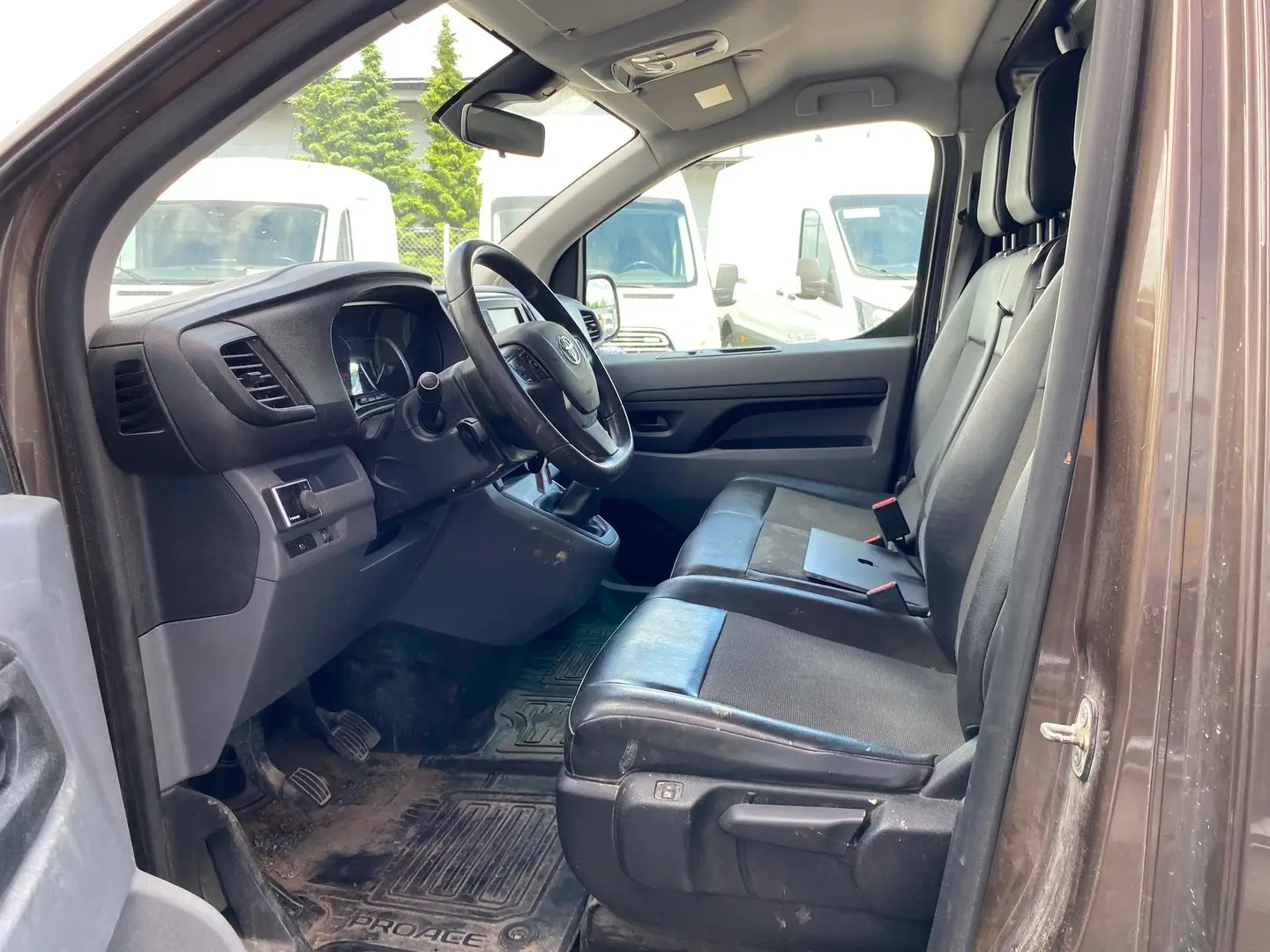 Car Image - 3BPoZbHqA196n2vQdFEJVE