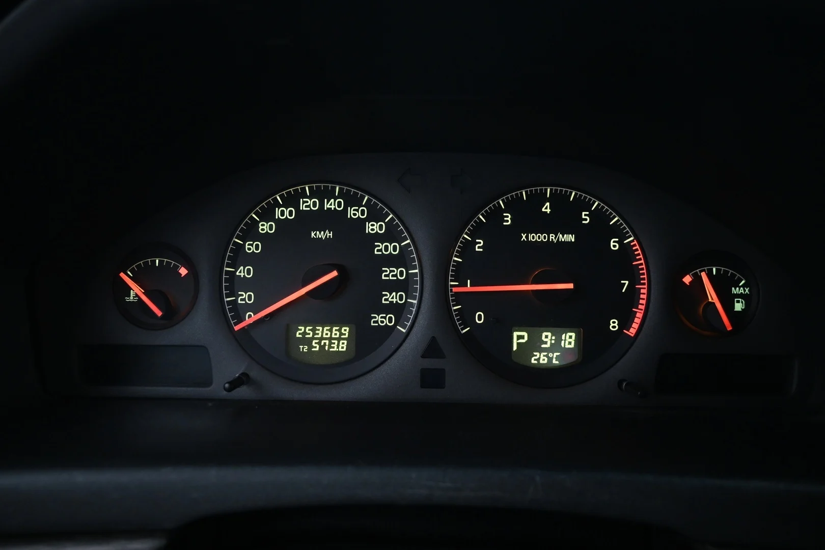 Car Image - 1hJhvYyNFsdkLp3NkZIECV