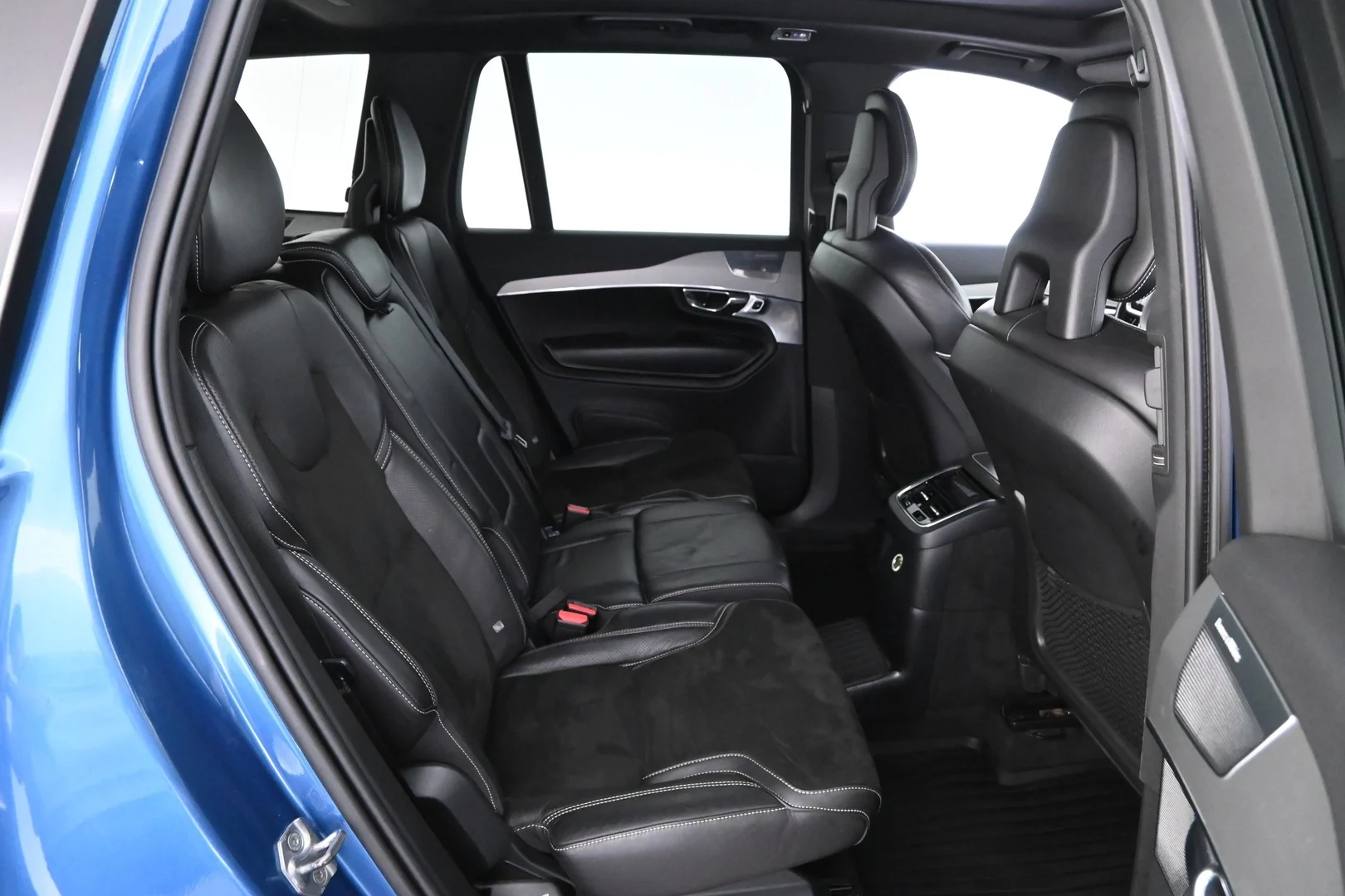 Car Image - N11eYglKLGG481O3l8T0R