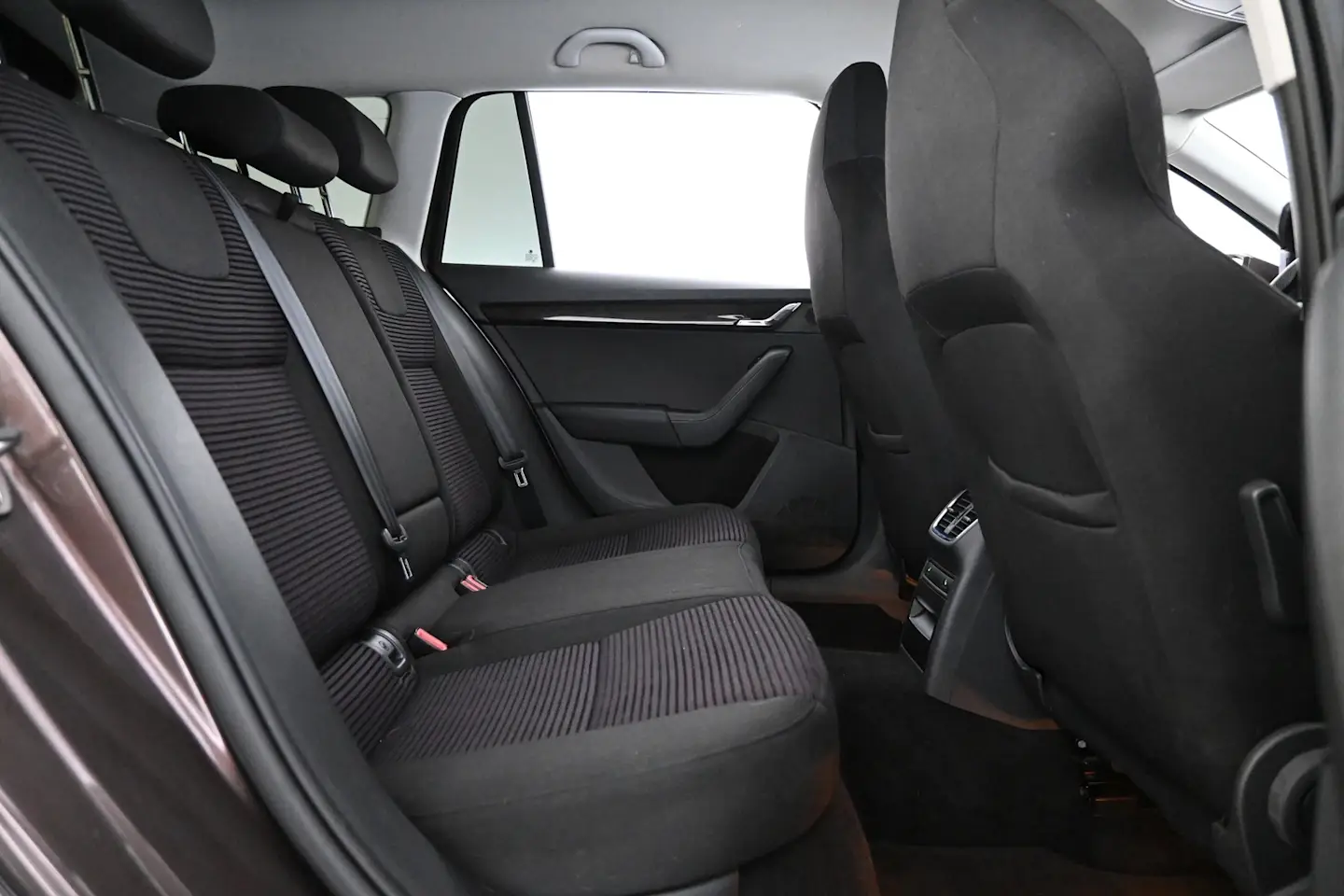 Car Image - 6i6PLgiPFyTUDfkWHydPUC