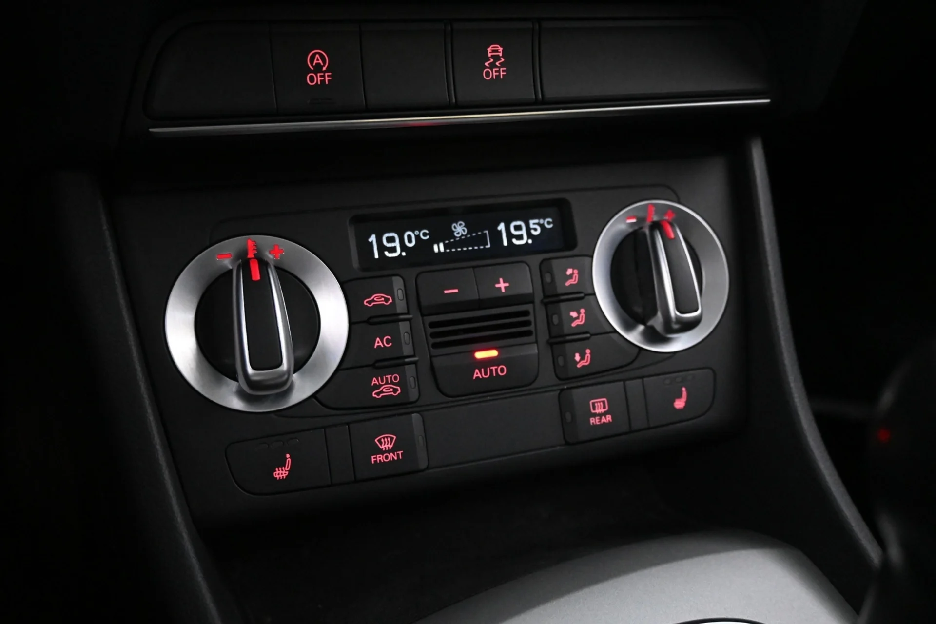 Car Image - 2d5E62loBz8VlGDLG6Rl8F