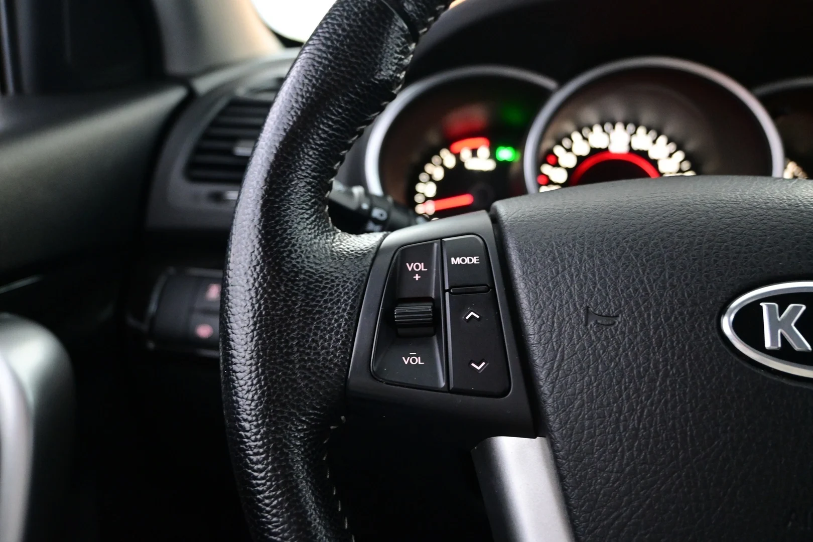 Car Image - 3Z1PAtc8ALh3OSMVBbivsI