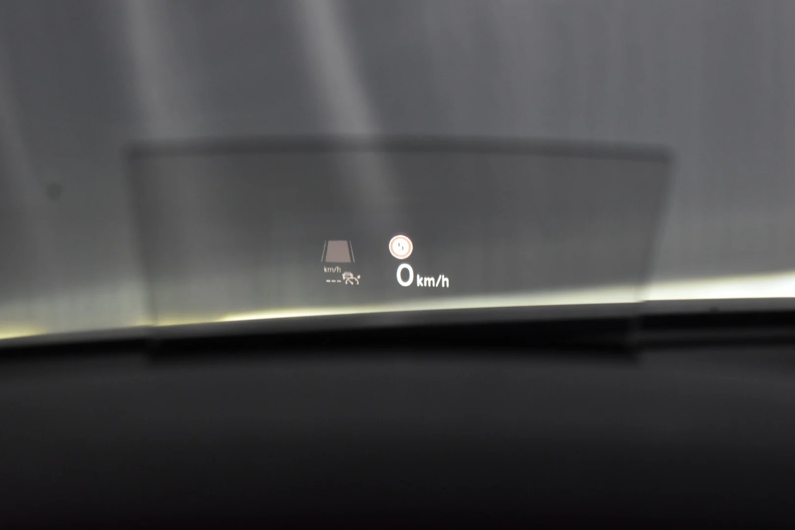 Car Image - 18vXWhc9jP8Z1kOMJNrCWU