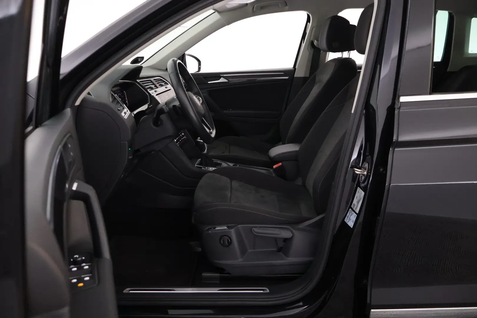 Car Image - 3iuRsQxIUsI2AMWSBKrcfO