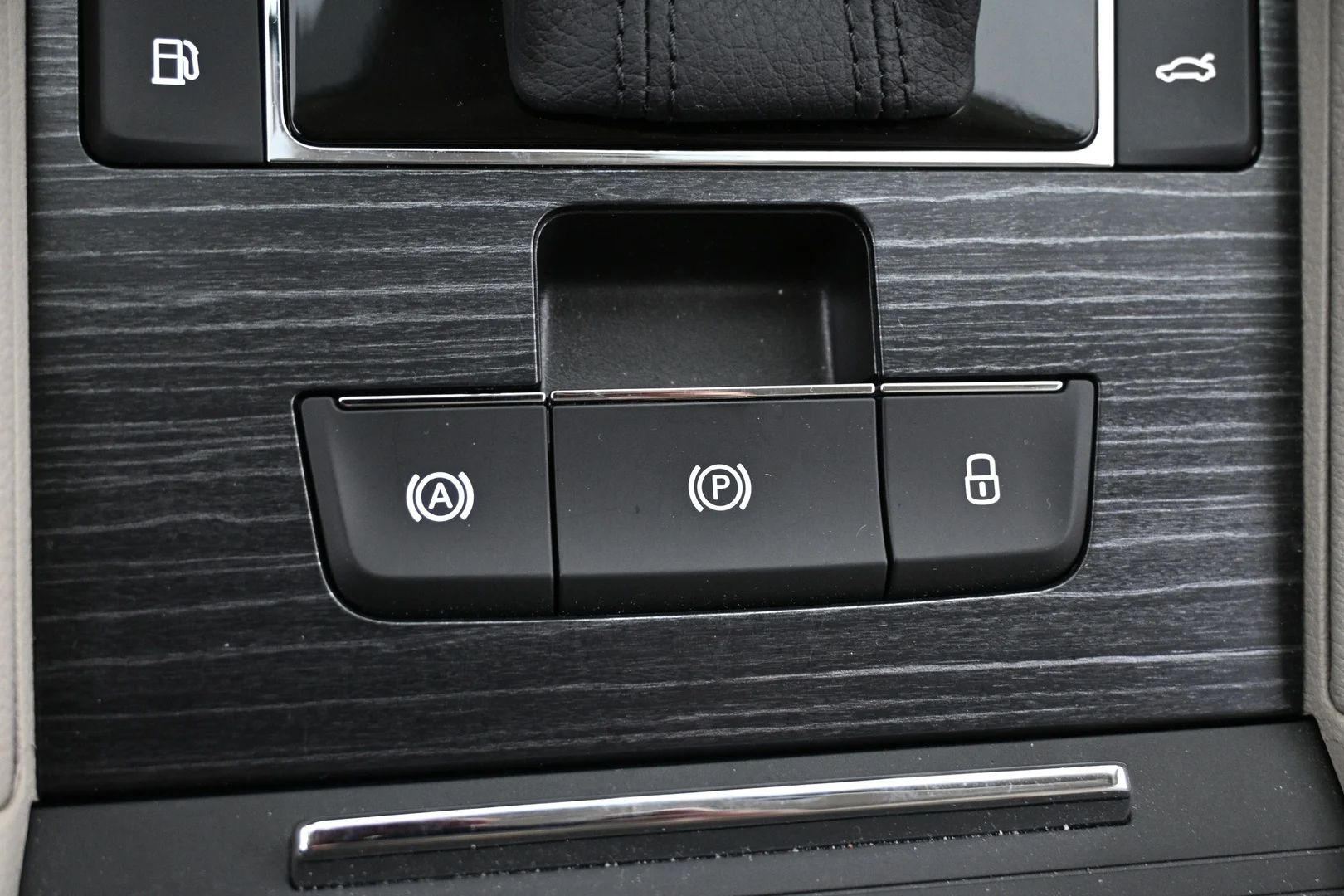 Car Image - oDLuDpchD0KMGrIewqj9K