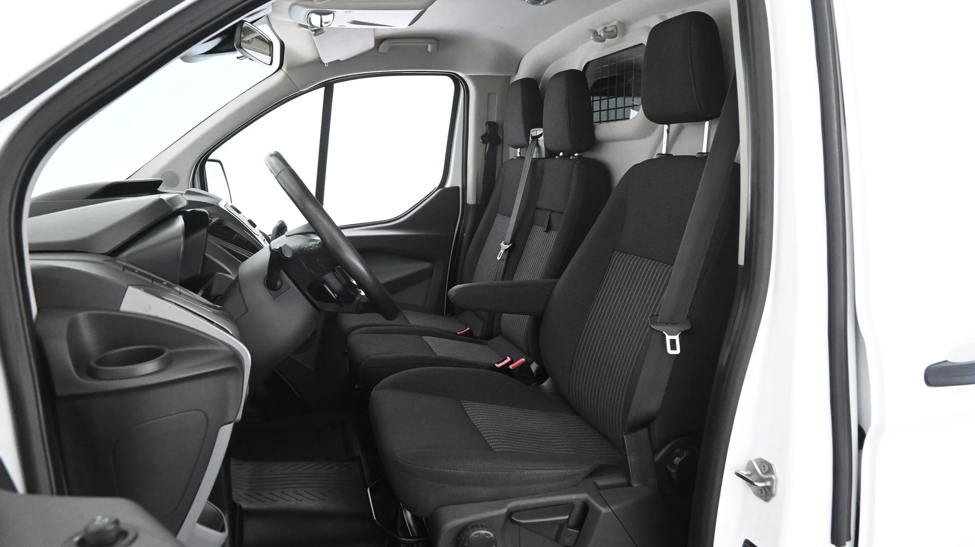 Car Image - 5YWTp169nw4ZcRJ6YtTR4g