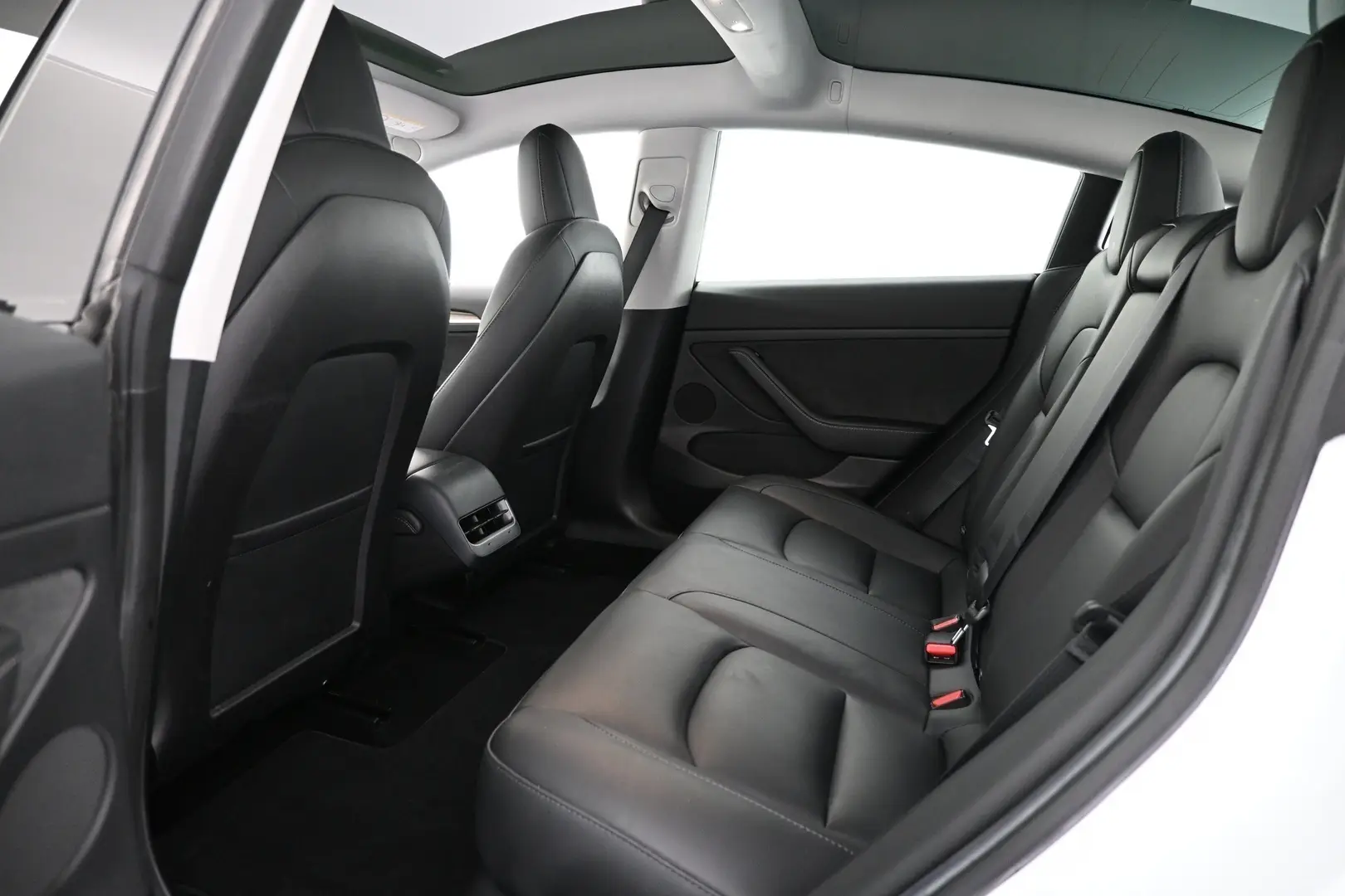 Car Image - 4p7U22emsdOn2GaIUuakOX